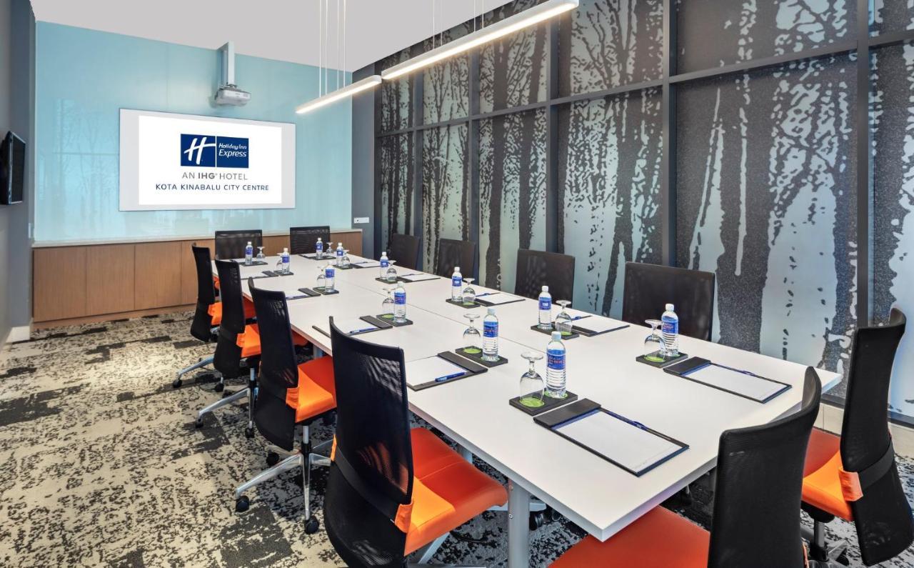 Holiday Inn Express Kota Kinabalu City Centre By Ihg Bagian luar foto