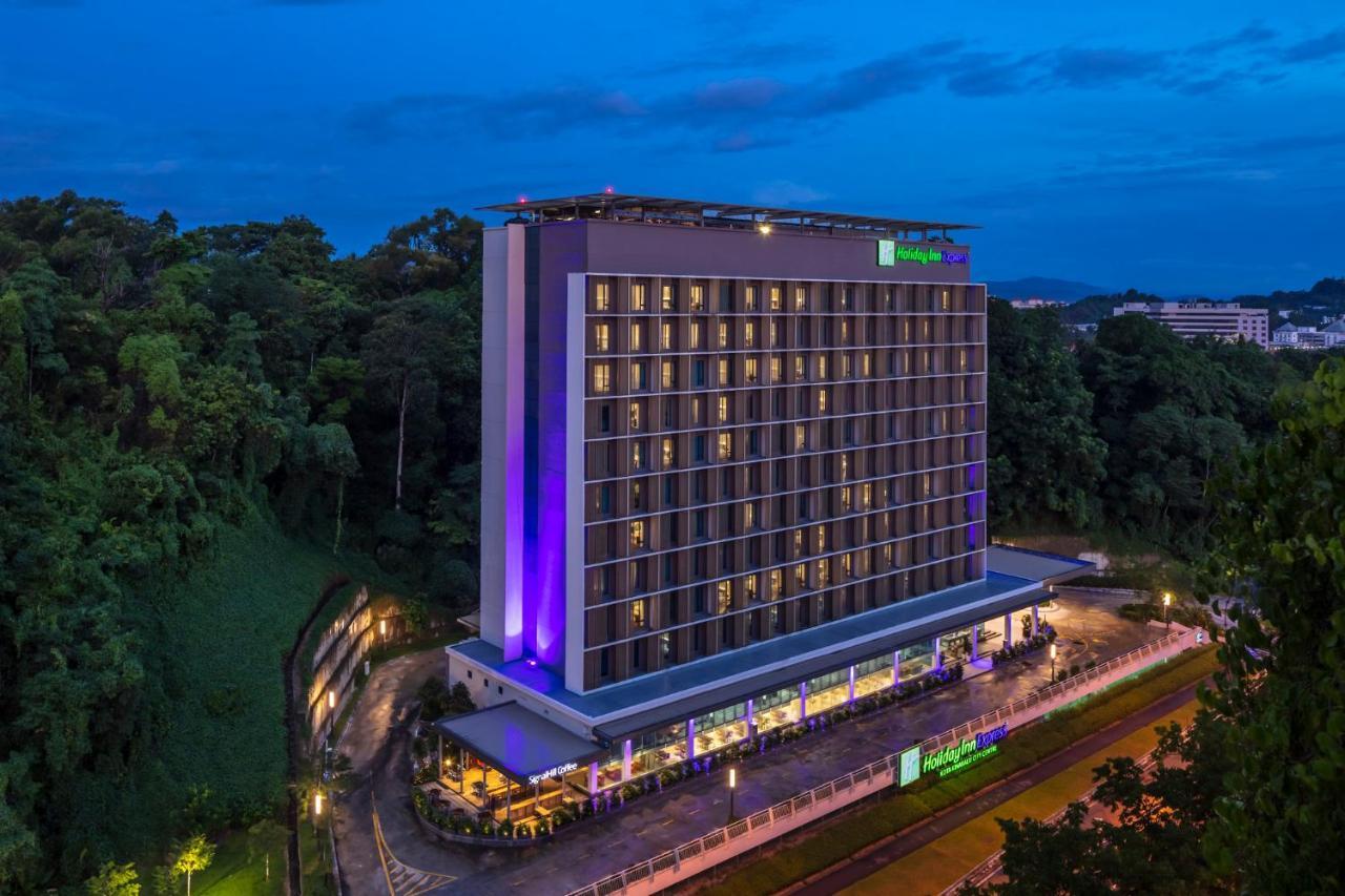Holiday Inn Express Kota Kinabalu City Centre By Ihg Bagian luar foto